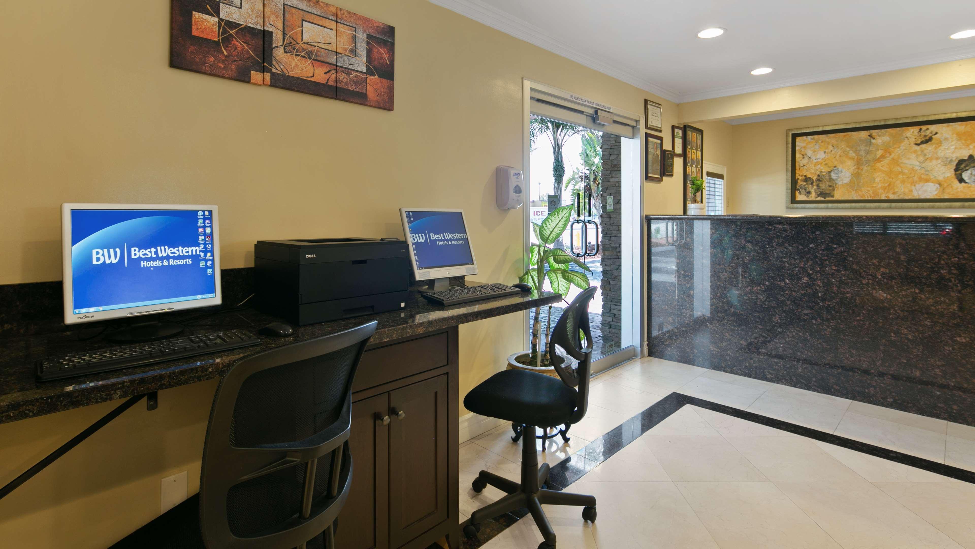 Best Western Westminster Inn Εξωτερικό φωτογραφία
